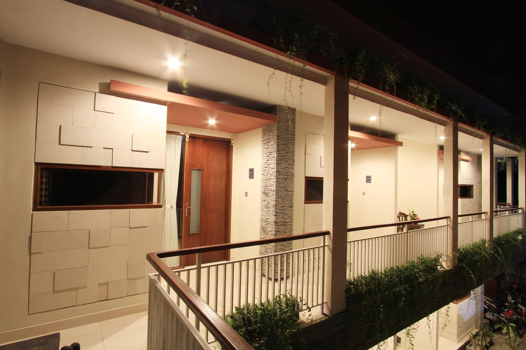Saren Guest House Canggu Экстерьер фото