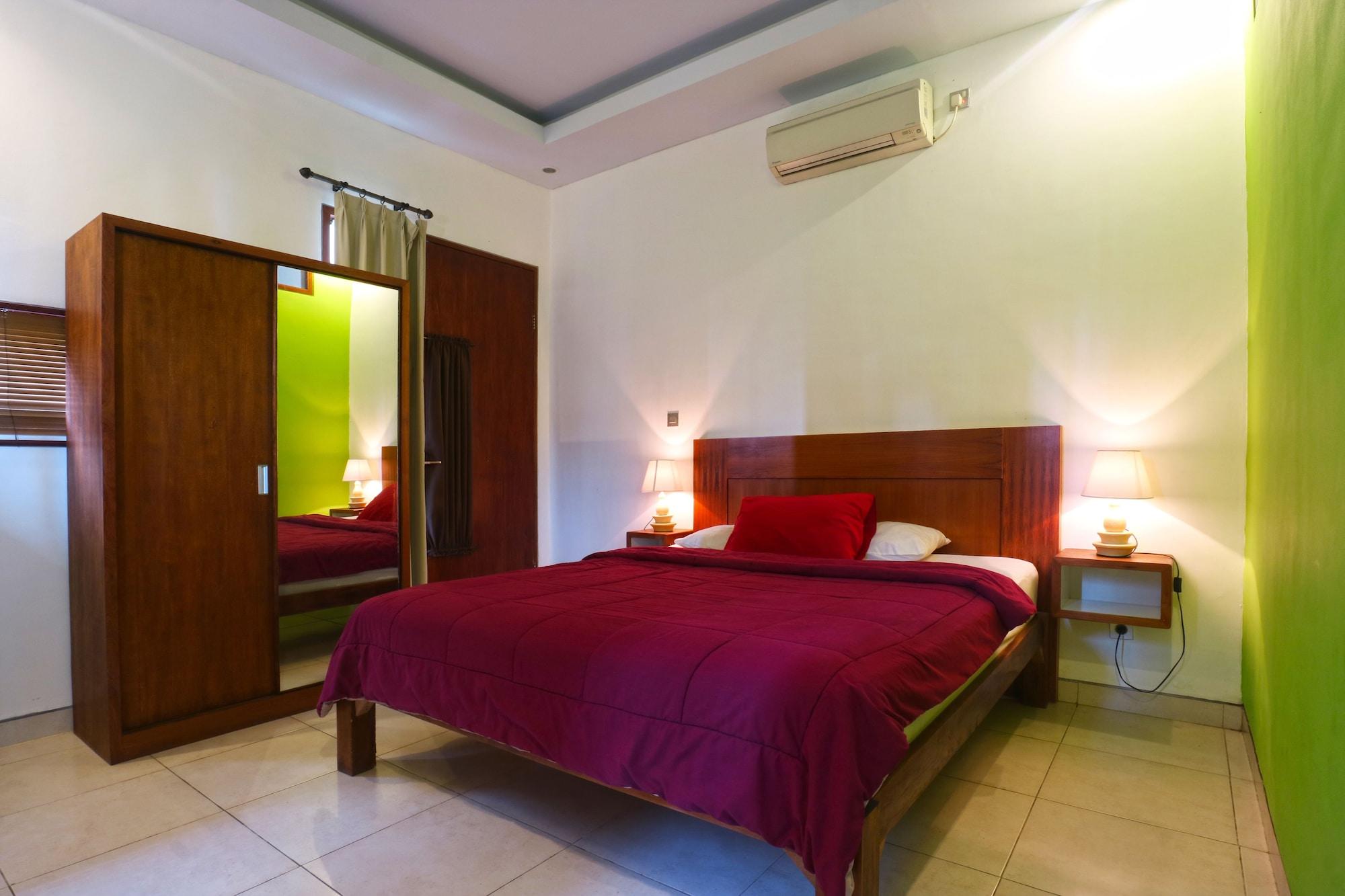 Saren Guest House Canggu Экстерьер фото