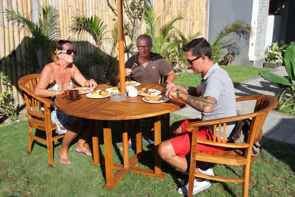 Saren Guest House Canggu Экстерьер фото