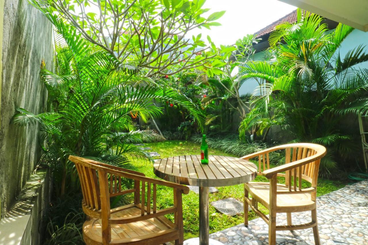 Saren Guest House Canggu Экстерьер фото