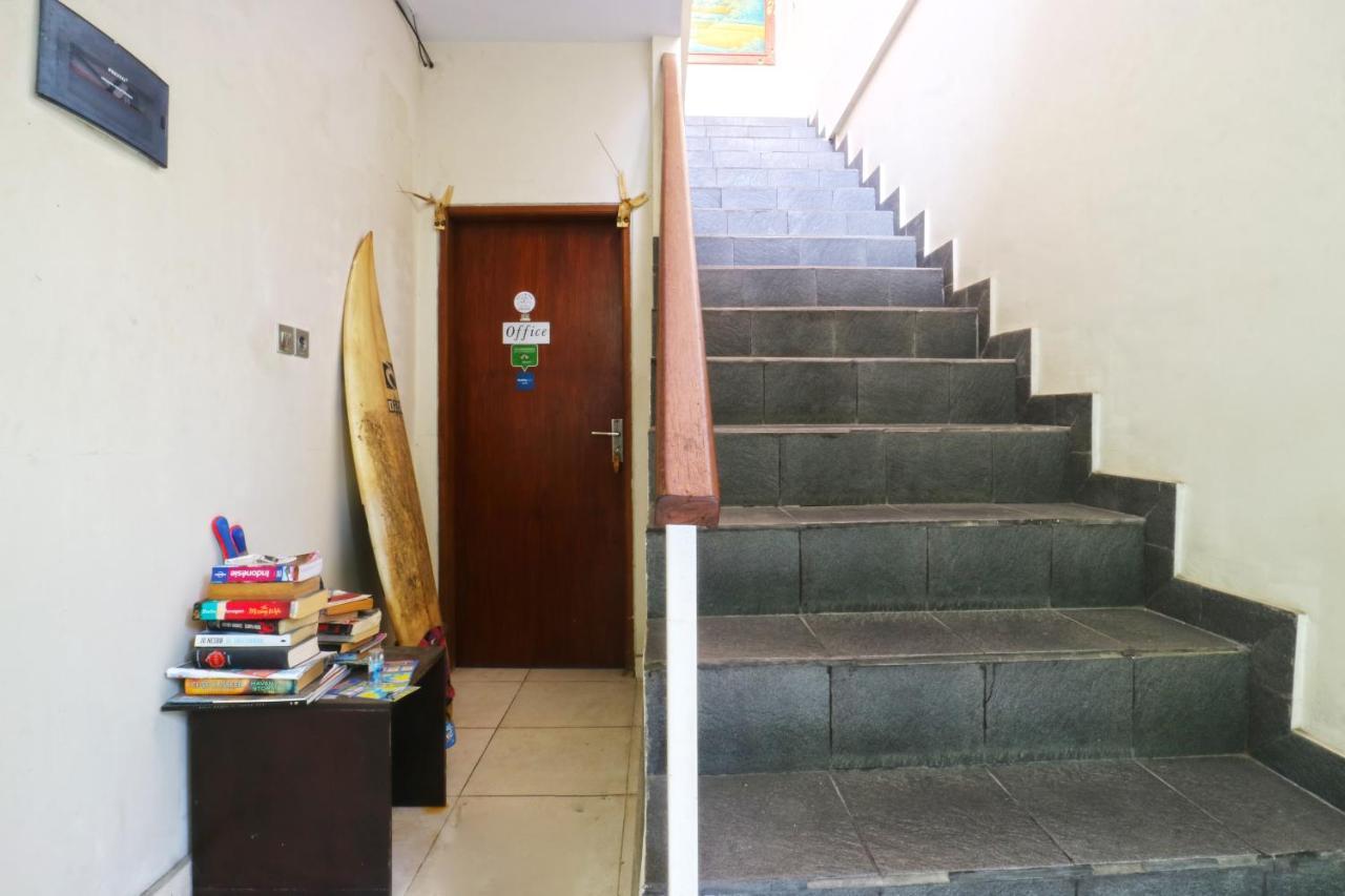 Saren Guest House Canggu Экстерьер фото