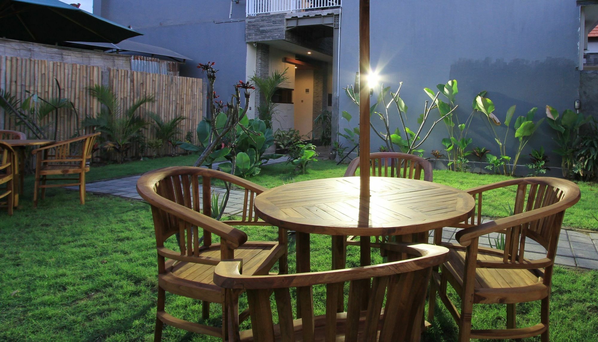 Saren Guest House Canggu Экстерьер фото